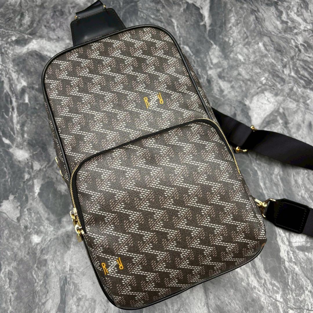 極美品 Resurrection ブランタ ボディバッグ メンズ 超希少