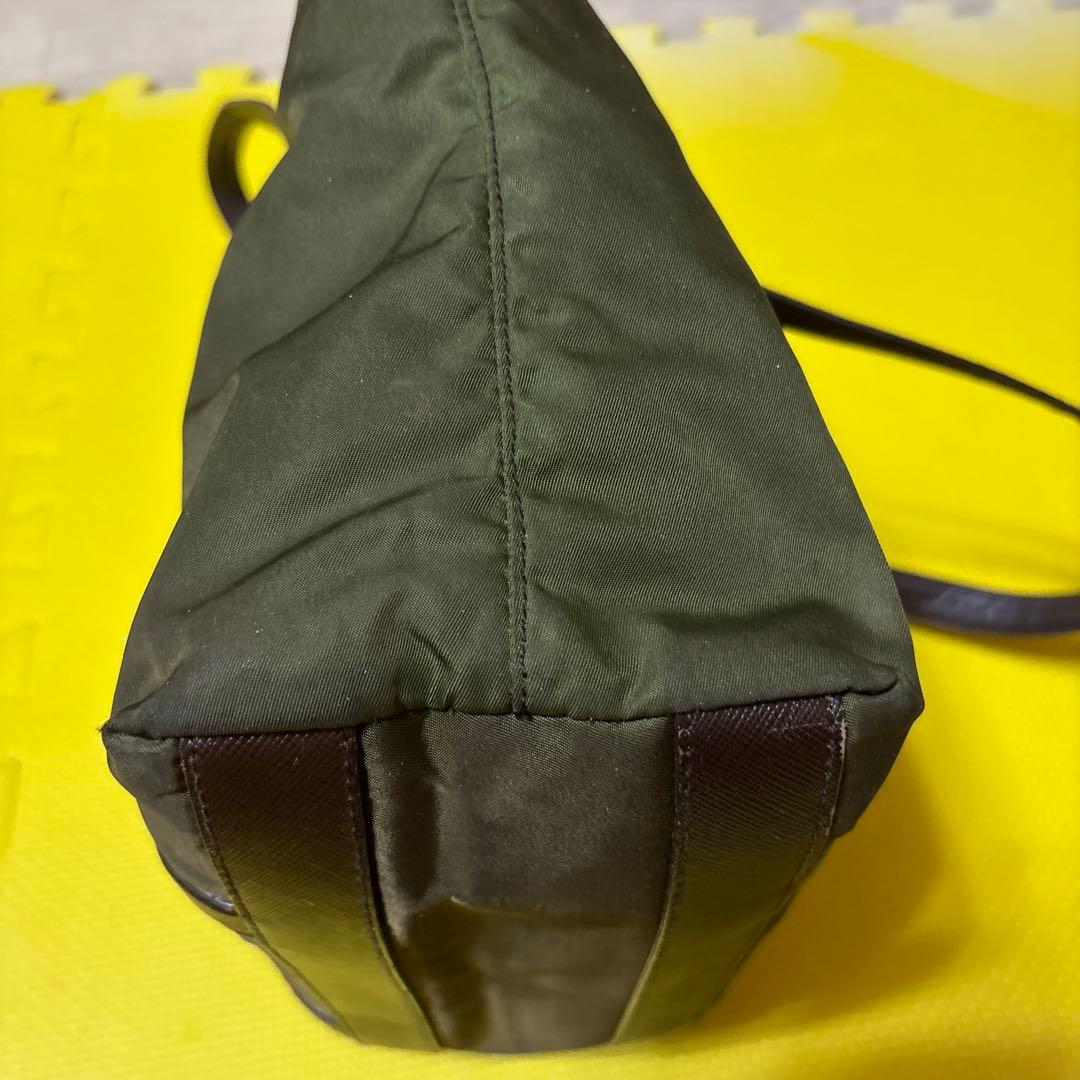 PRADA オリーブグリーン トートバッグ