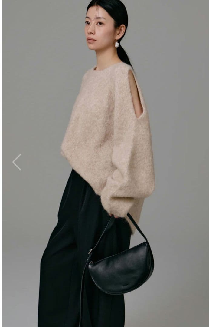 新品未使用 louren アルパカニットプルオーバー lo253-90