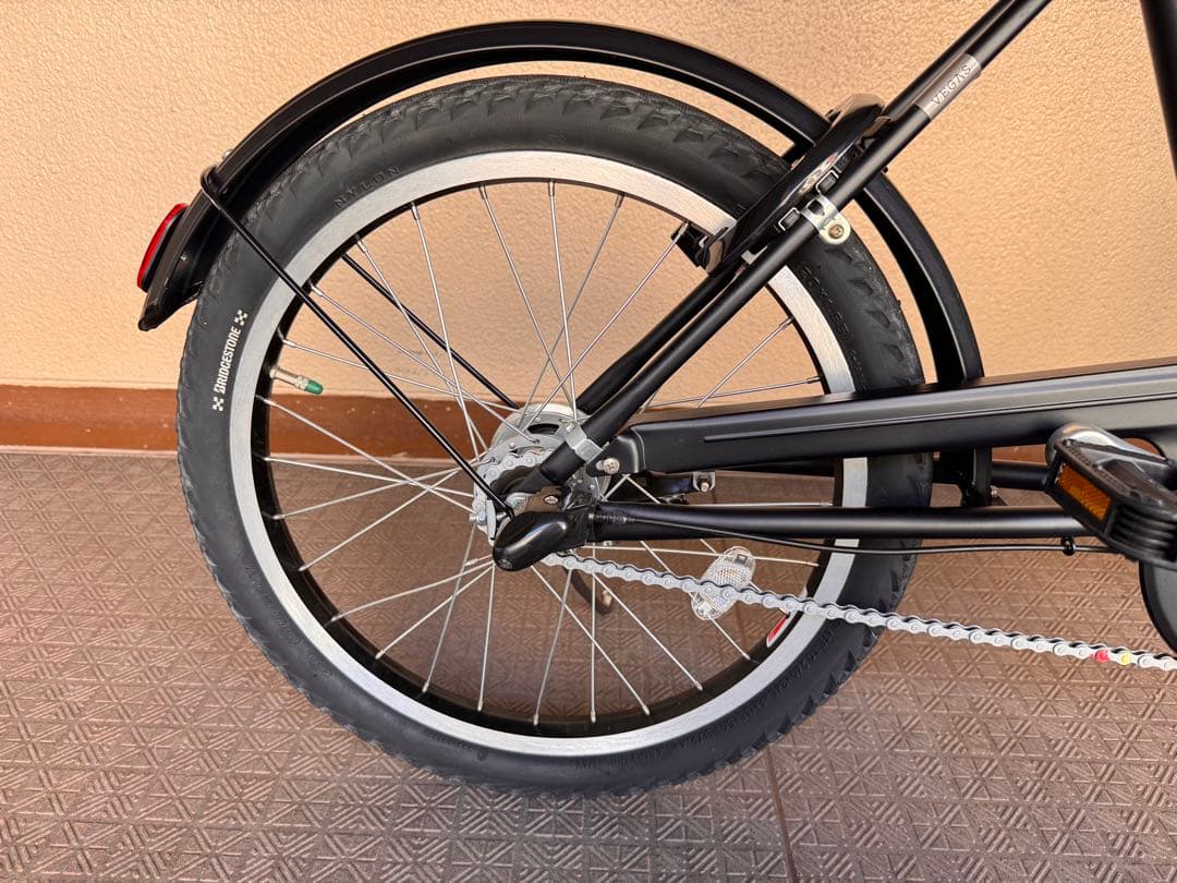 【直接引き取りのみ】ブリヂストン VEGAS 20インチ T.Xクロツヤケシ