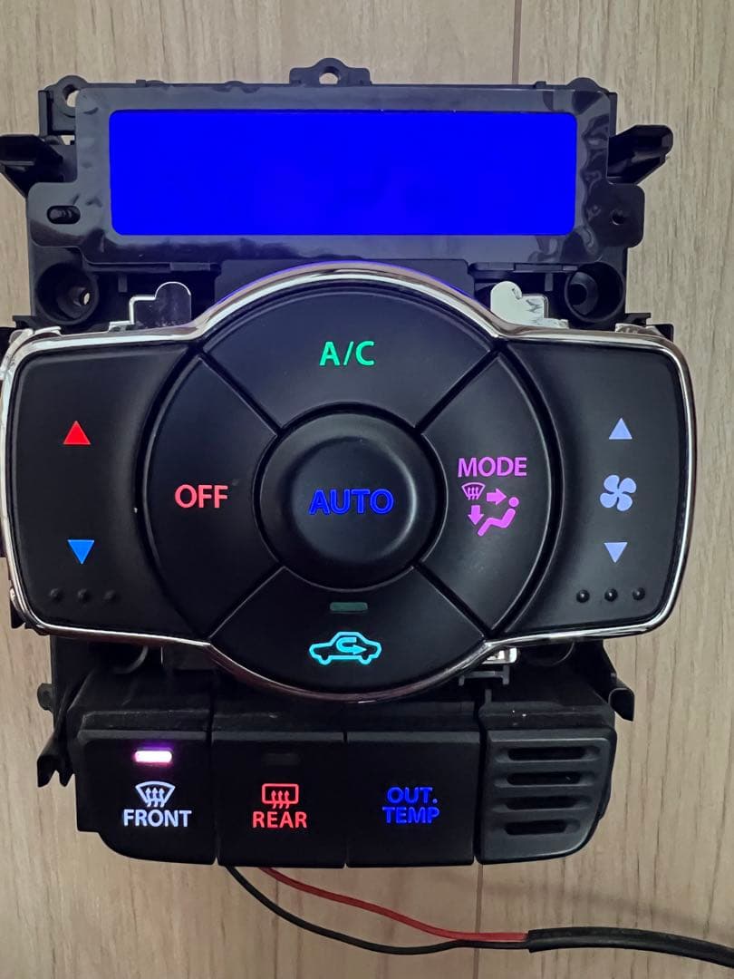 【打ち替え作業】エブリィ、ソリオ　エアコンスイッチLED打ち替えます⭐️