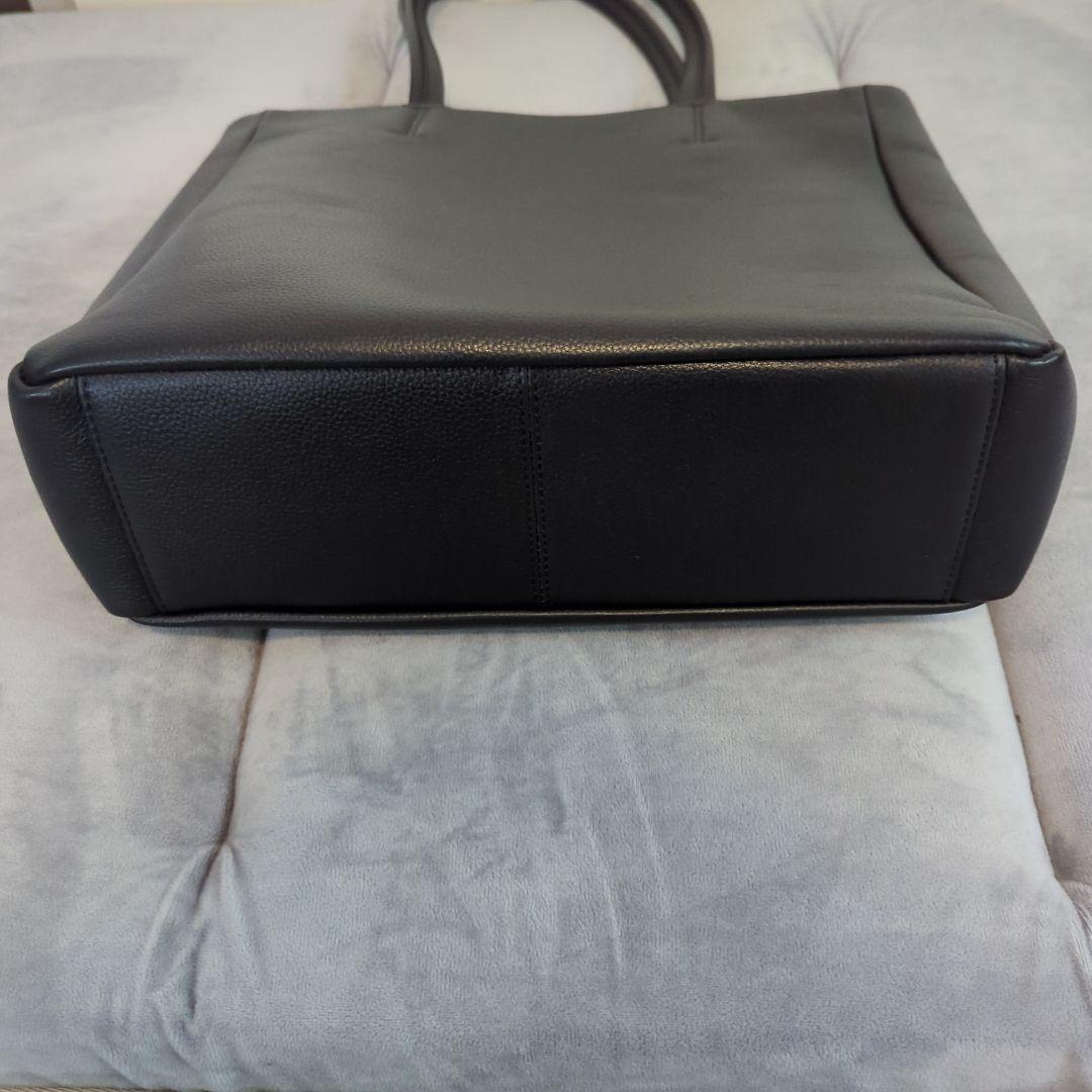 美品！　SHIPS　スマートレザーヴァーティカルトートバッグ