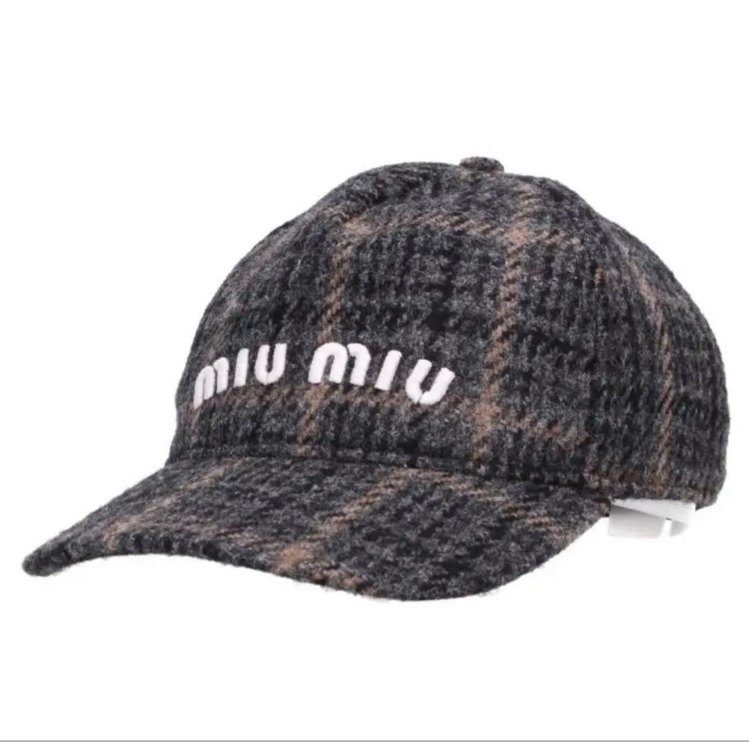 miumiu ミュウミュウ キャップロゴ 刺繍チェック柄