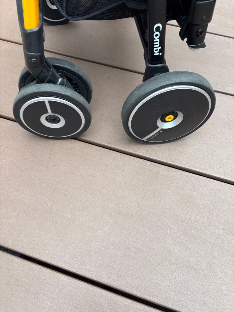 コンビ　F2 軽量ベビーカー　ミッキーマウス