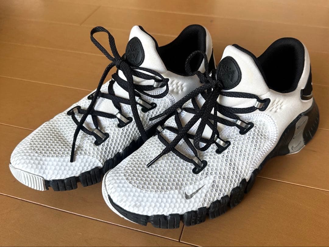 ナイキフリーメトコン　4 プレミアム　25.5