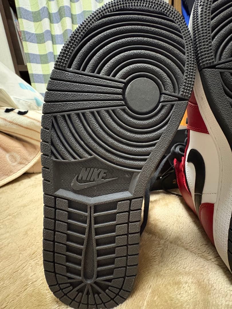 Air Jordan 1 Mid ブラック/レッド/ホワイト サイズUK6