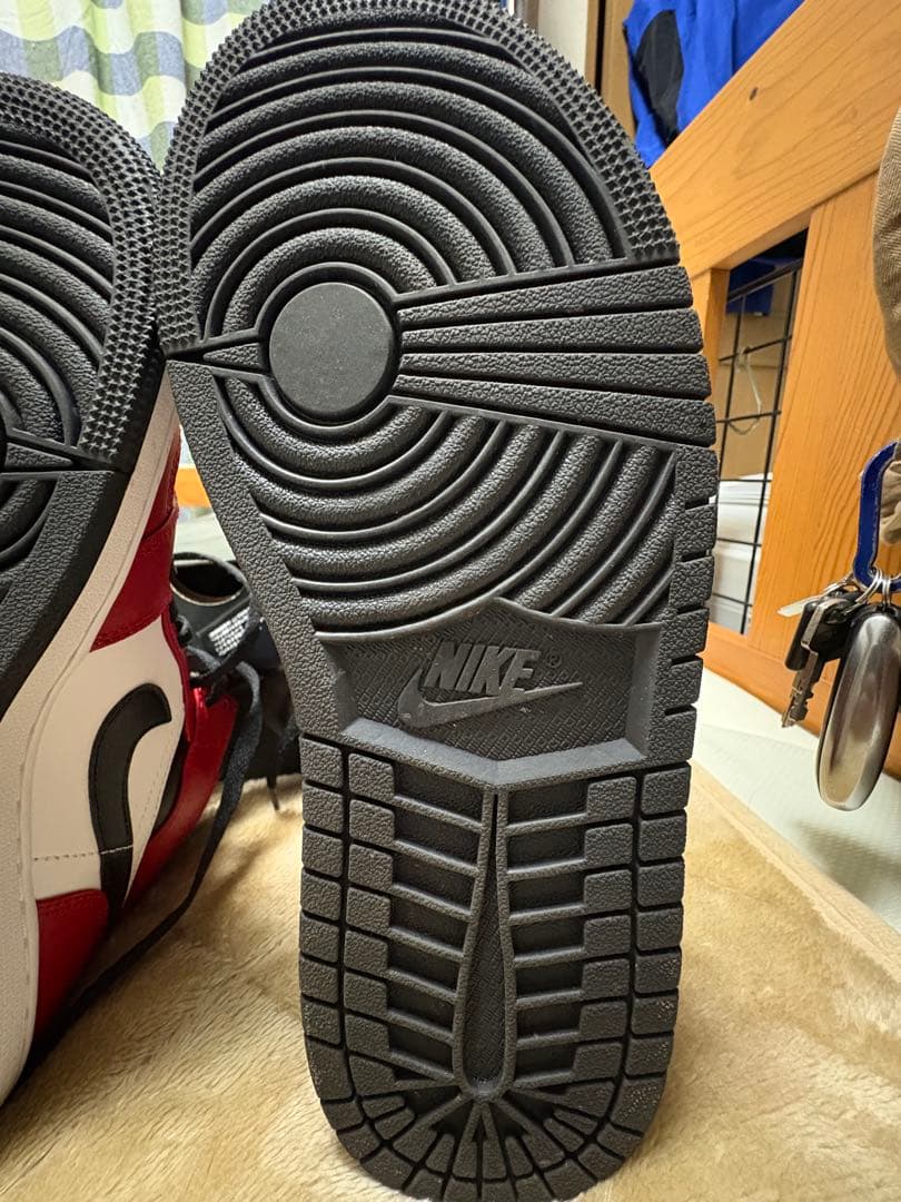 Air Jordan 1 Mid ブラック/レッド/ホワイト サイズUK6