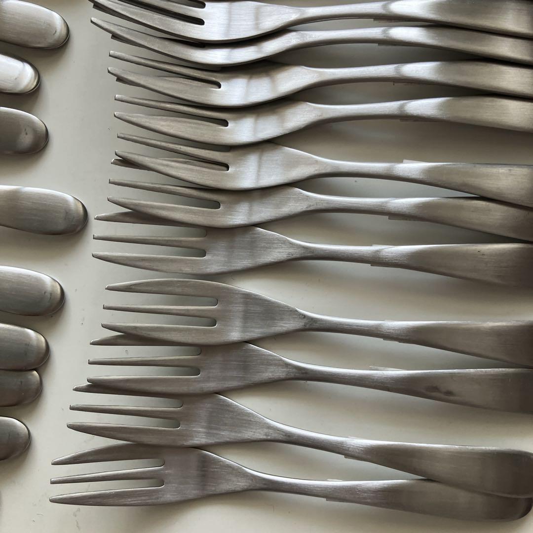 燕190 ナイフ スプーン大小 フォーク大小 レスト 各30 マドラー 10