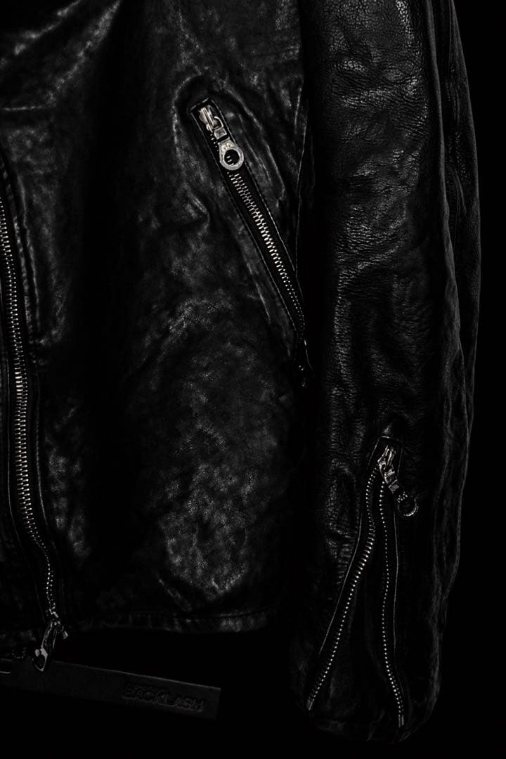 イサムカタヤマバックラッシュ　アルジェントネロ　ダブルライダース