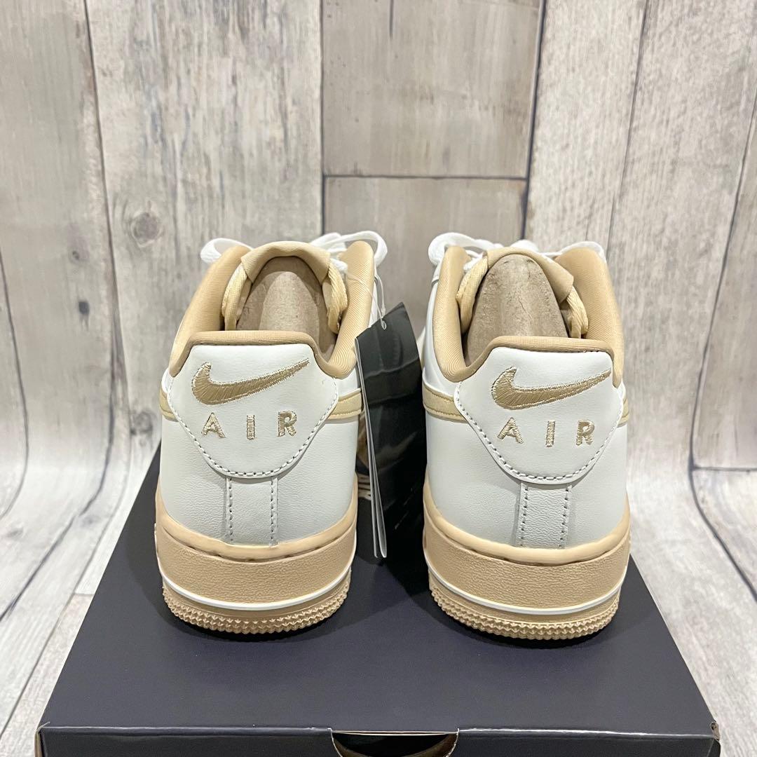 新品未使用 24.5cm【NIKE】エアフォース1 セサミ レディース