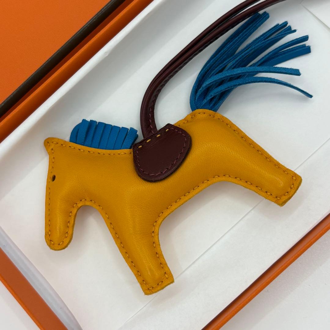 ◯HERMES エルメス レザーキーホルダー ロデオ◯