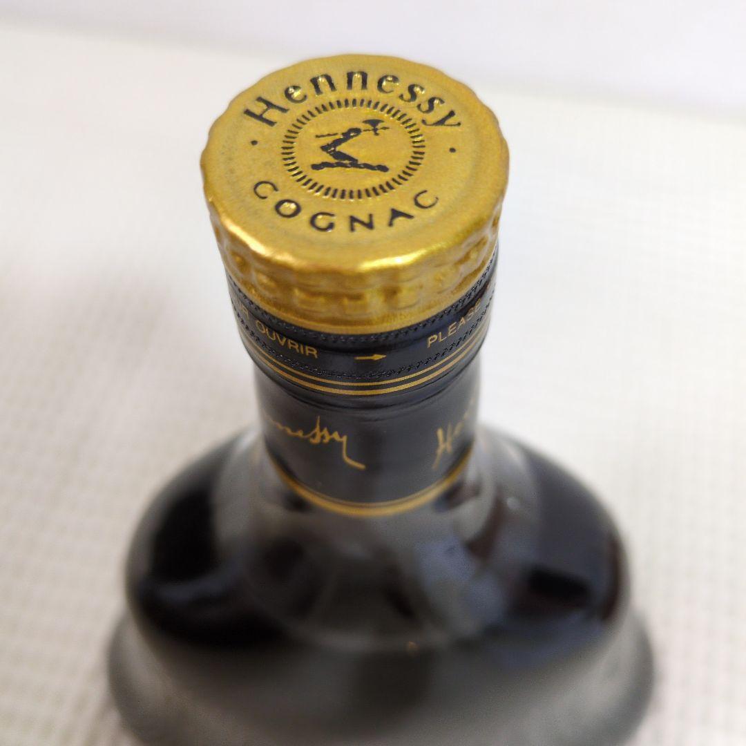 【未開栓】ヘネシーXO 700ml　コニャック金キャップ　箱付き