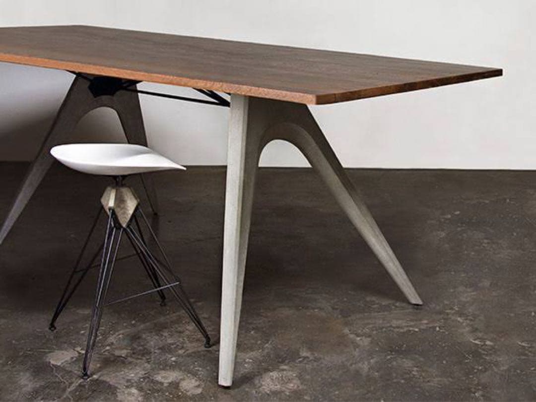 ディストリクトエイト　カーン　ハイスツール District Eight①