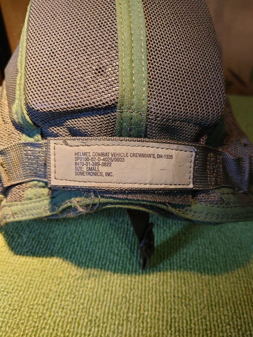 実物　米軍放出品　CVCタンカース　DH-132Bハイカット防弾ヘルメット