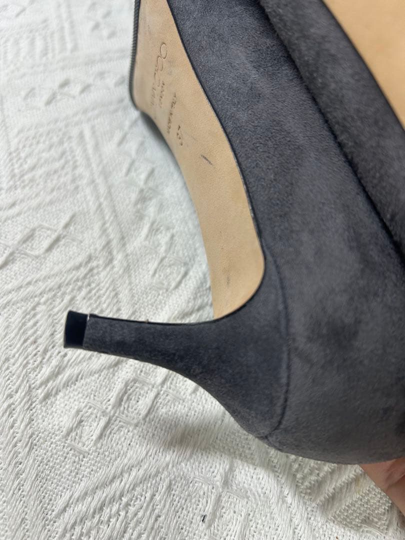 JIMMY CHOO グレー スエード パンプス