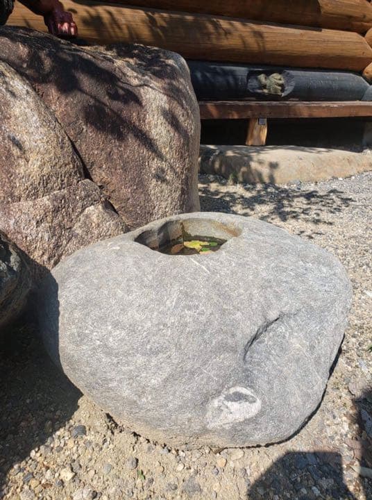 つくばい たまり石