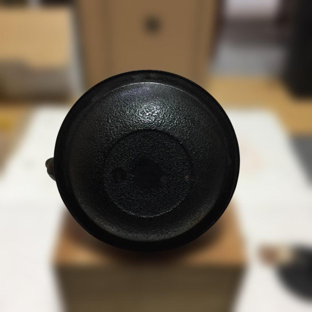南部鉄瓶新品未使用ｗ17×Ｄ23×Ｈ21㎝位（本体Ｈ12、注ぎ口以外Ｄ17㎝位）