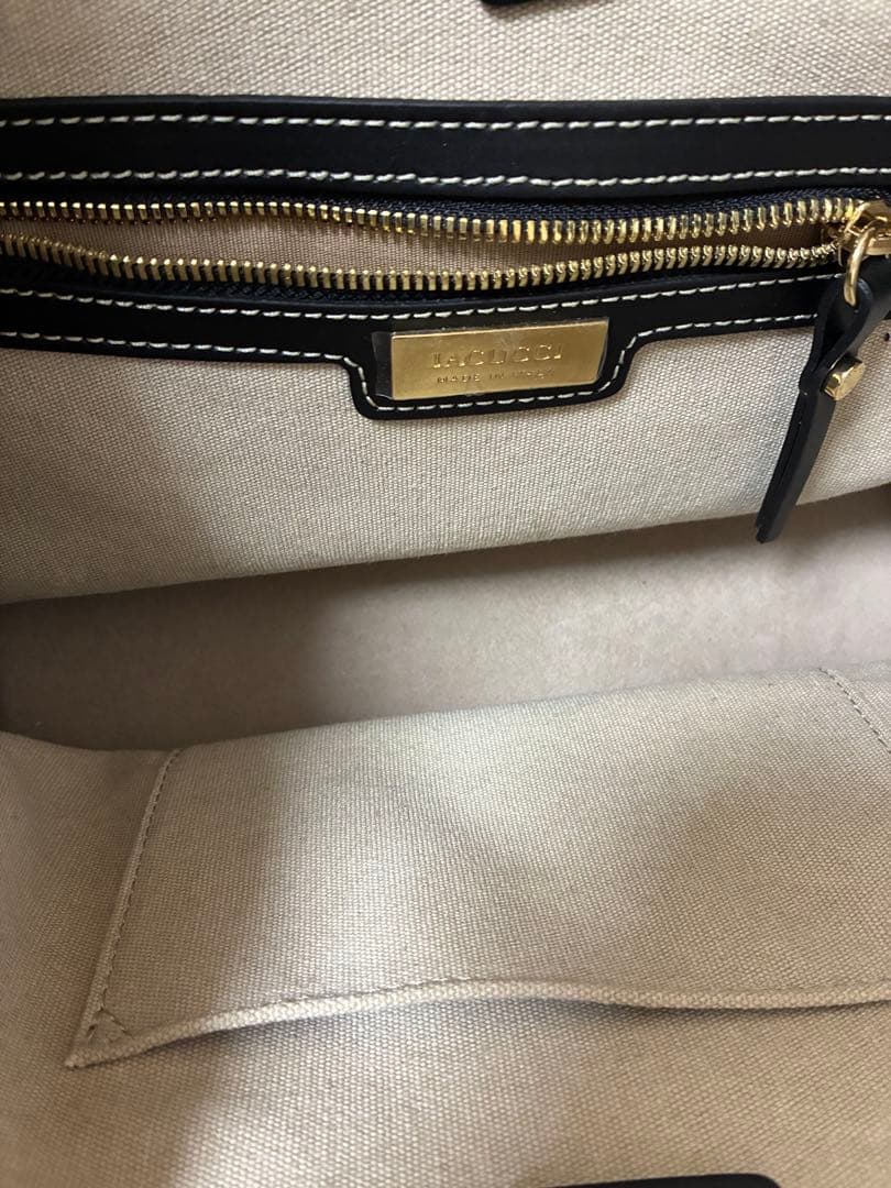 さあ様　美品☆IACUCCI イアクッチ ソルベット トート Ｍ