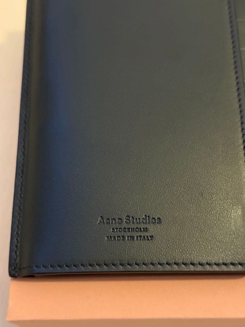 ACNE STUDIOS レザー ウォレット ファスナーディテール