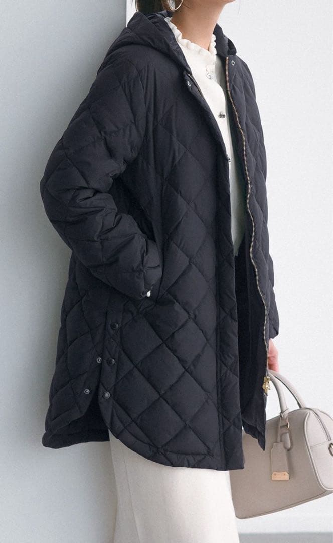 美品　UNFILO アンフィーロ 2WAYキルティングダウンコート　TAION