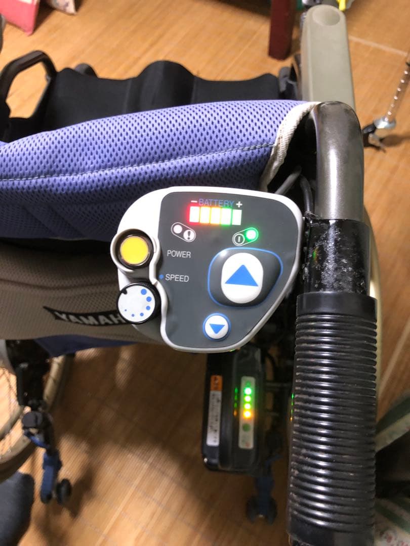 値下げ　電動車いす:電動車椅子 YAMAHA(ヤマハ)　JWアクティブ　XOC1