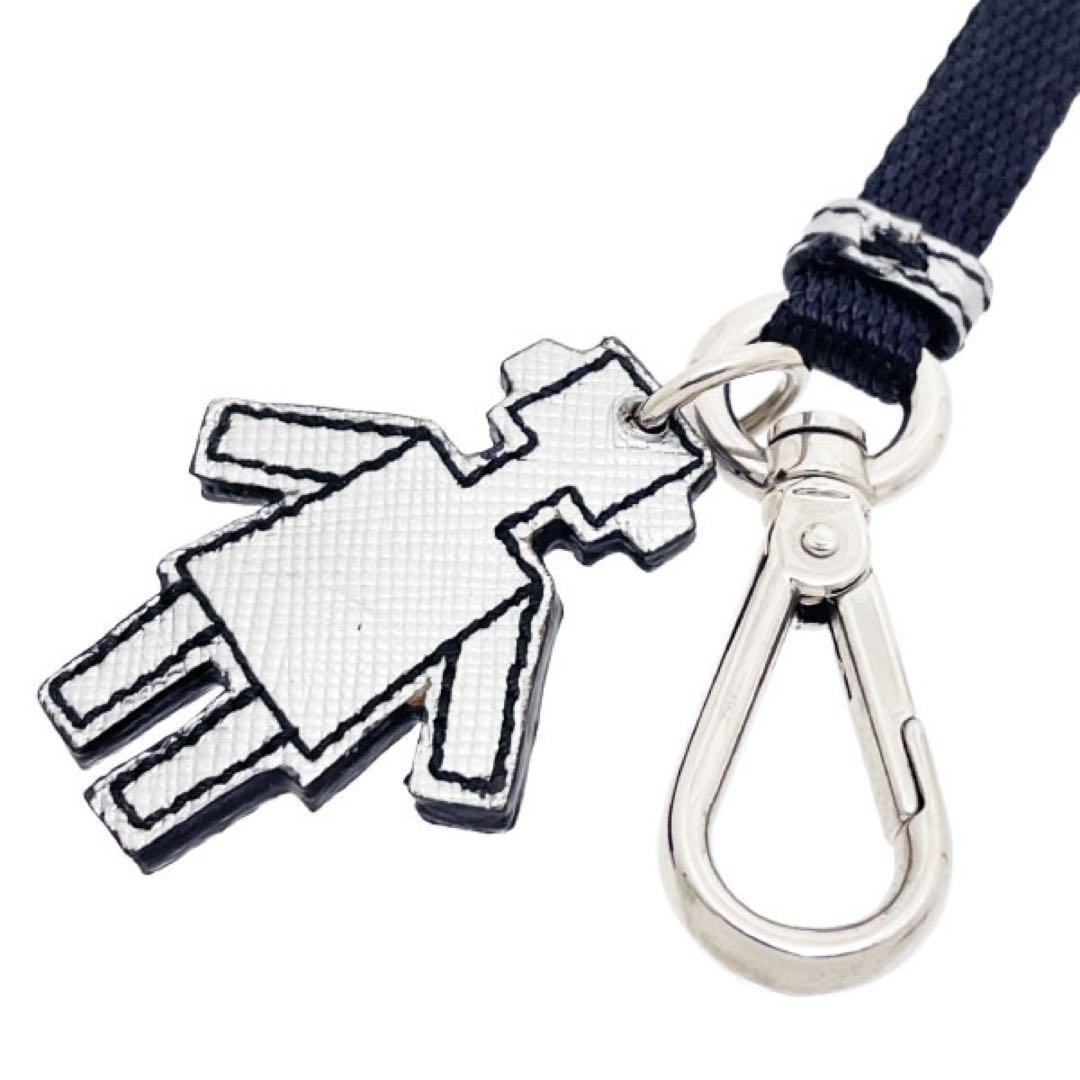 正規品 美品 プラダ ネックストラップ ロボット 名札 【TT14932】