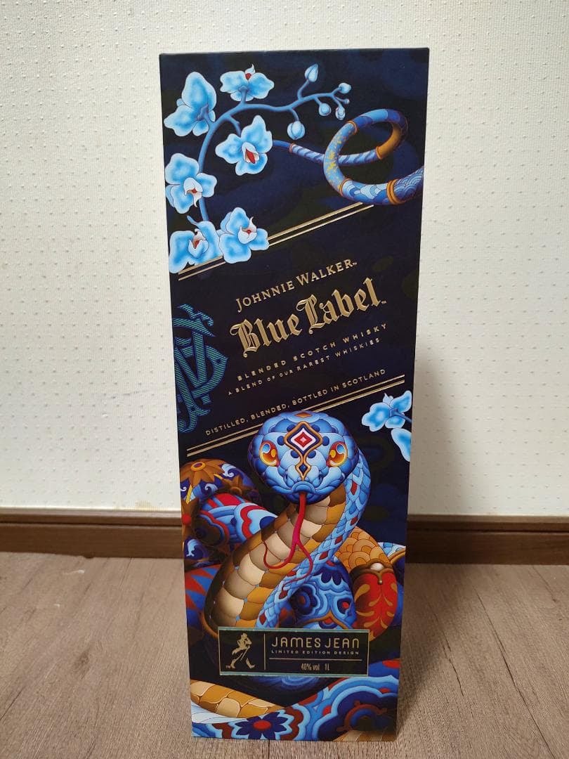 貴重1L大瓶 ジョニーウォーカー ブルーラベル イヤー オブ ザ スネーク