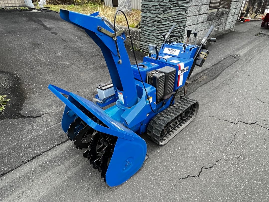 即使用可能！ヤマハ 除雪機 YT875E 電動シューター　8馬力