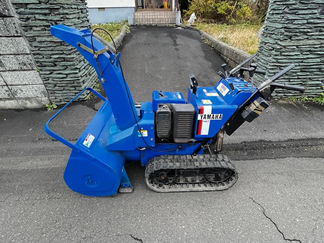 即使用可能！ヤマハ 除雪機 YT875E 電動シューター　8馬力