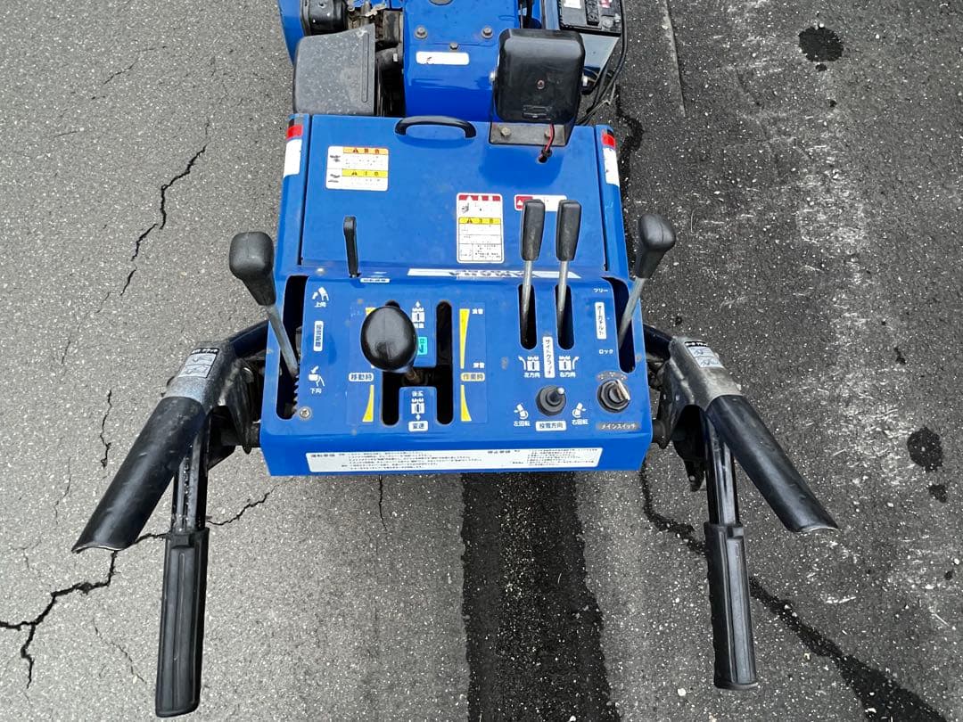 即使用可能！ヤマハ 除雪機 YT875E 電動シューター　8馬力