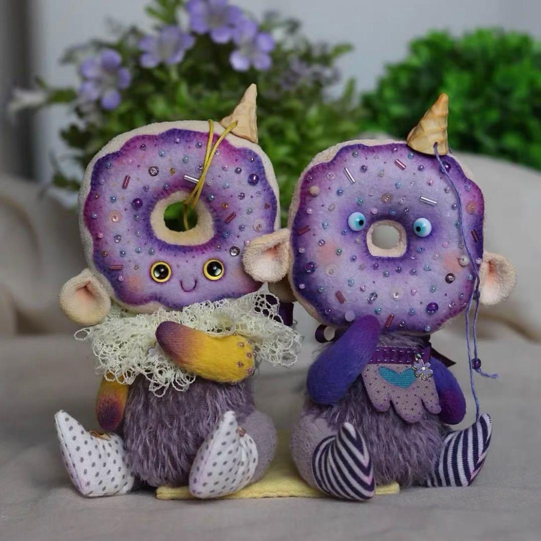 葡萄味のドーナツちゃん 創作人形 アーティストベア 海外作家様 ハンドメイド