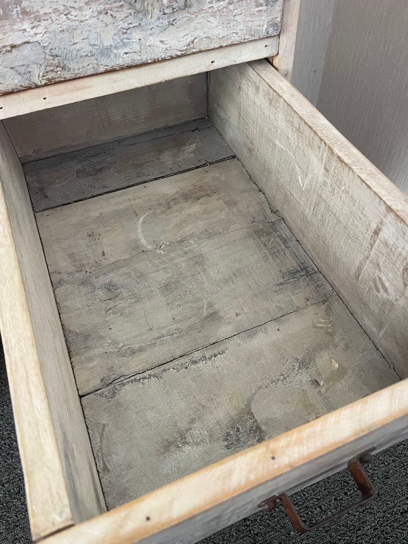 小振りなアンティーク机　デスク　古材　ビンテージ　ホワイト　ファニチャー