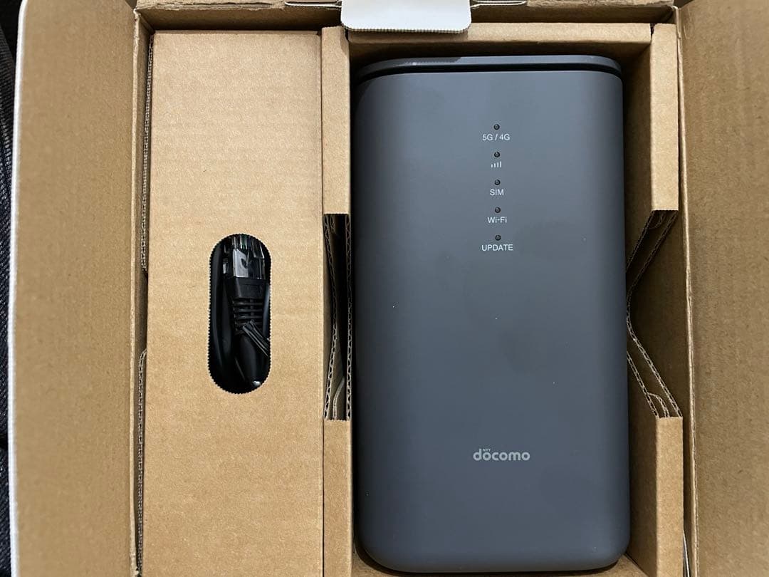 【新品】docomo 5G ホームルーター　HR02