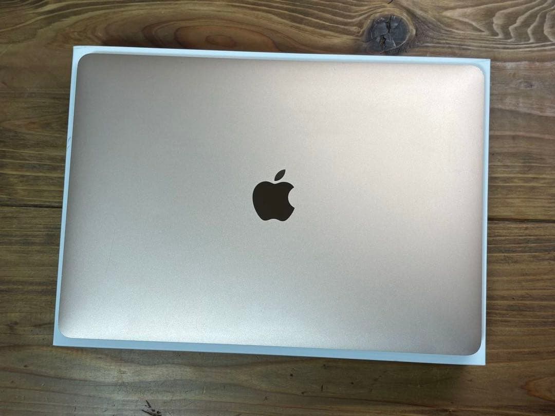 MacBook Air 2020 M1 8GB 256GBバッテリー容量94%