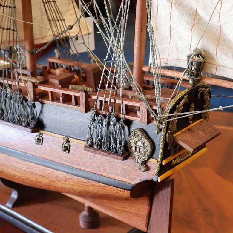 帆船 HMSエンデバー イギリス クック船長 モデルシップ