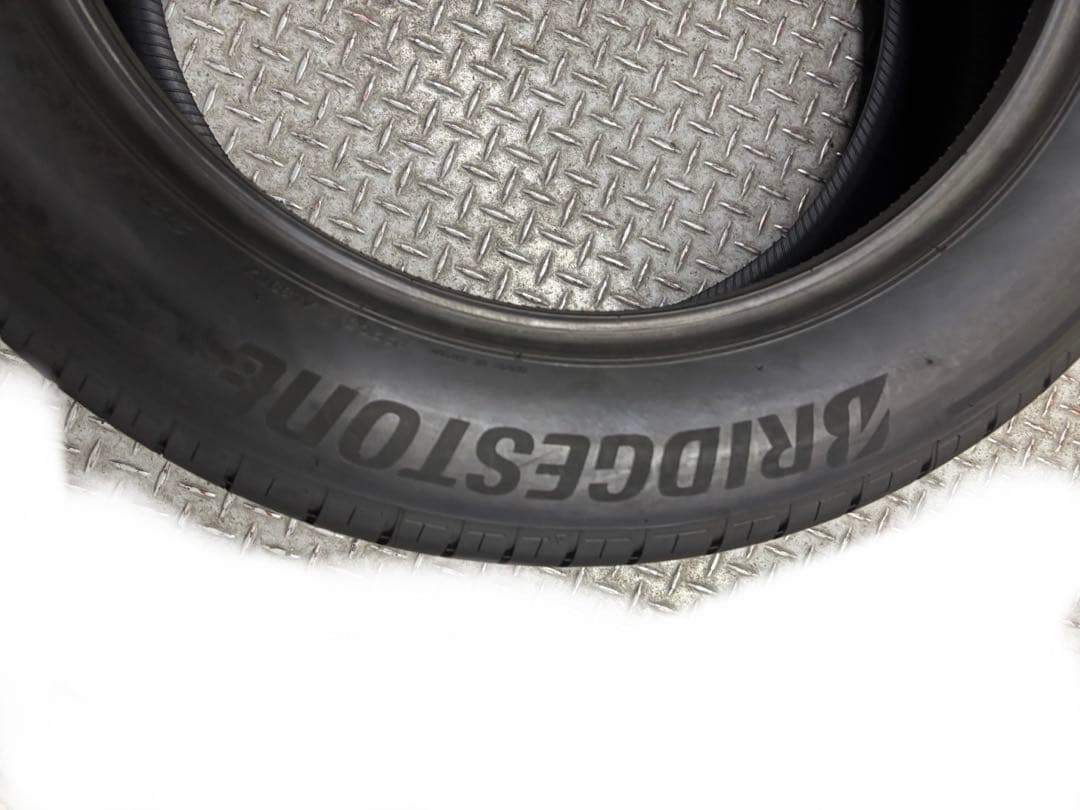 タイヤ 225/55R18 4本セット