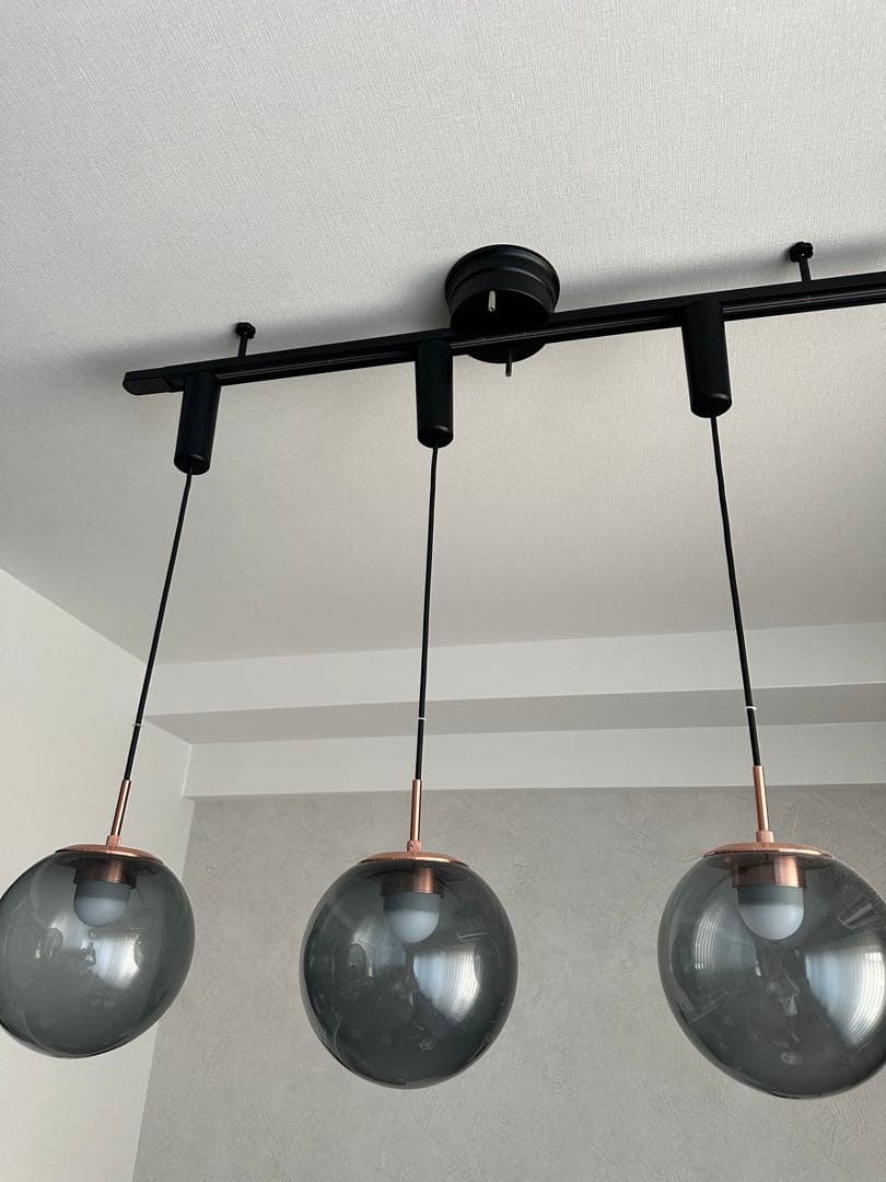 セール！美品オーデリックスモークグレーペンダントライトLED一体型 3灯セット