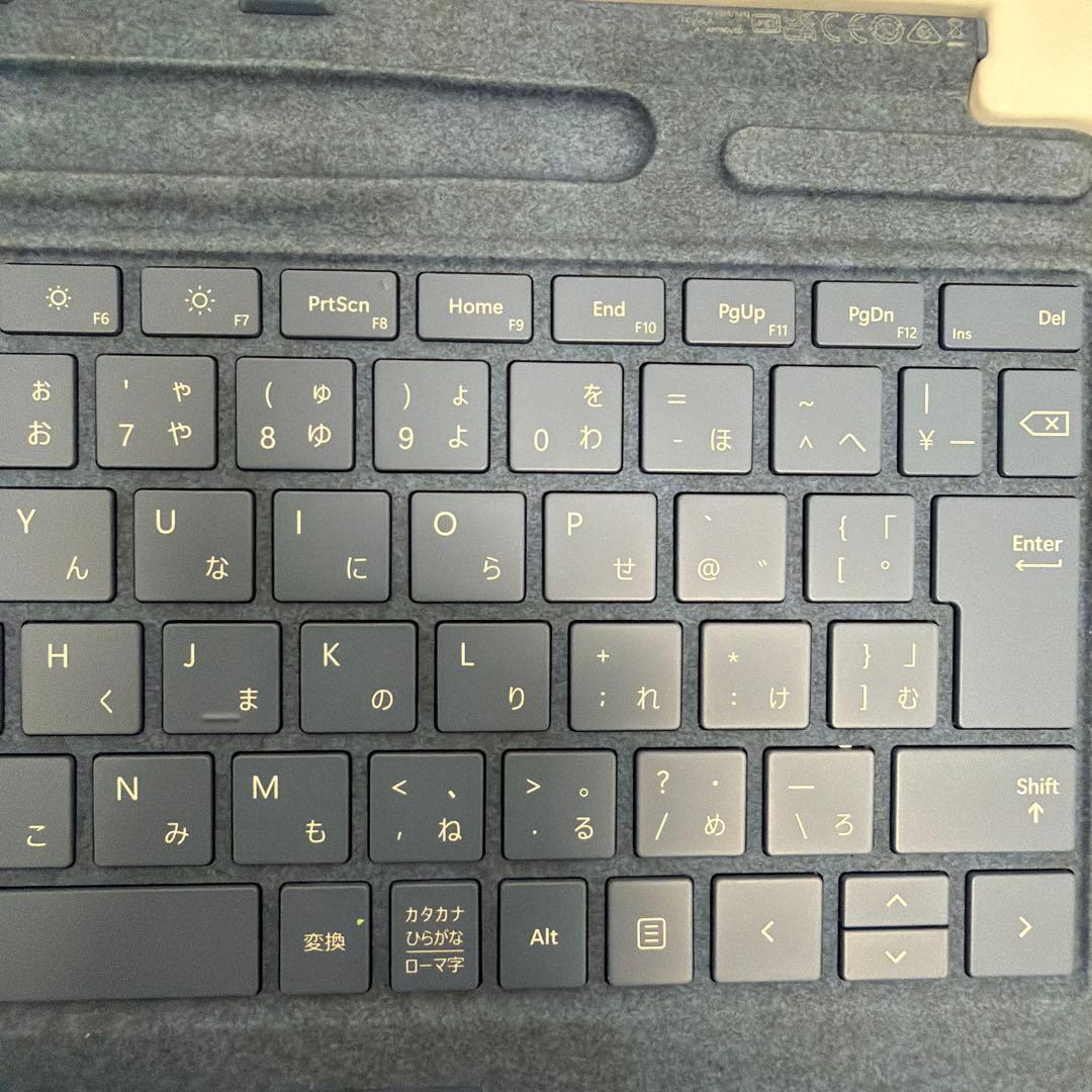 キーボード Microsoft Surface Pro Signature Keyboard