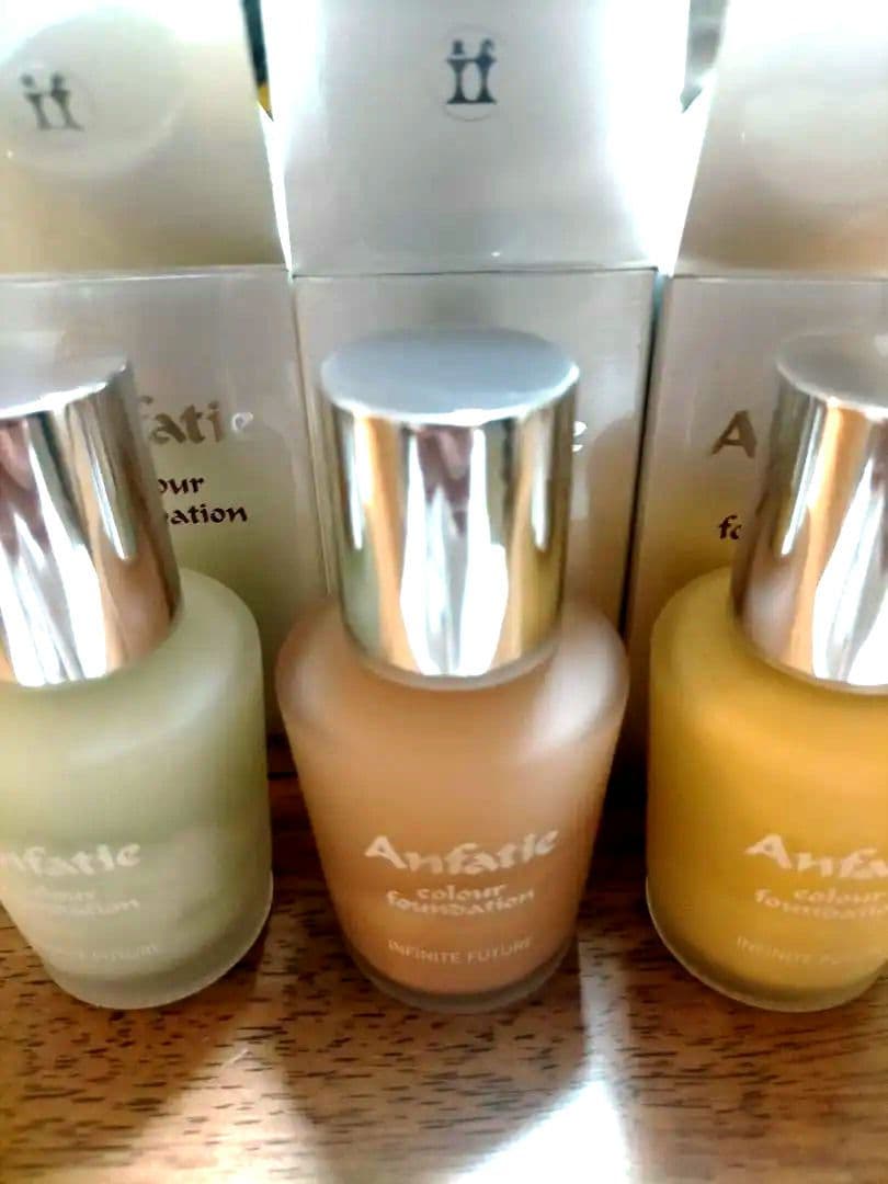 ししゃも！新品未使用！アンファティ カラー ファンデーション三本 3色