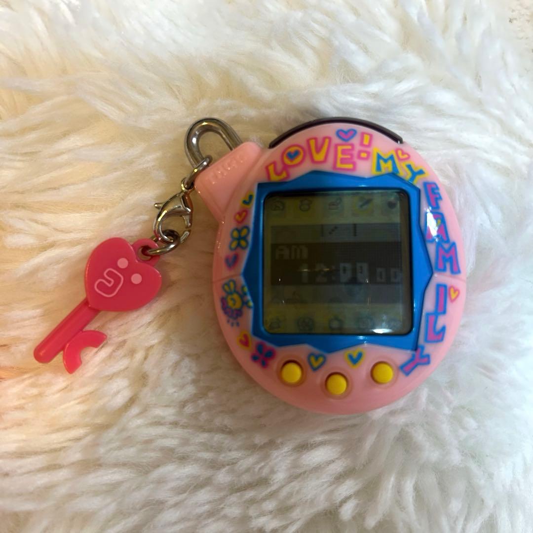 たまごっち いぇー!ふぁみりーイロイロ!たまごっちプラス 本体