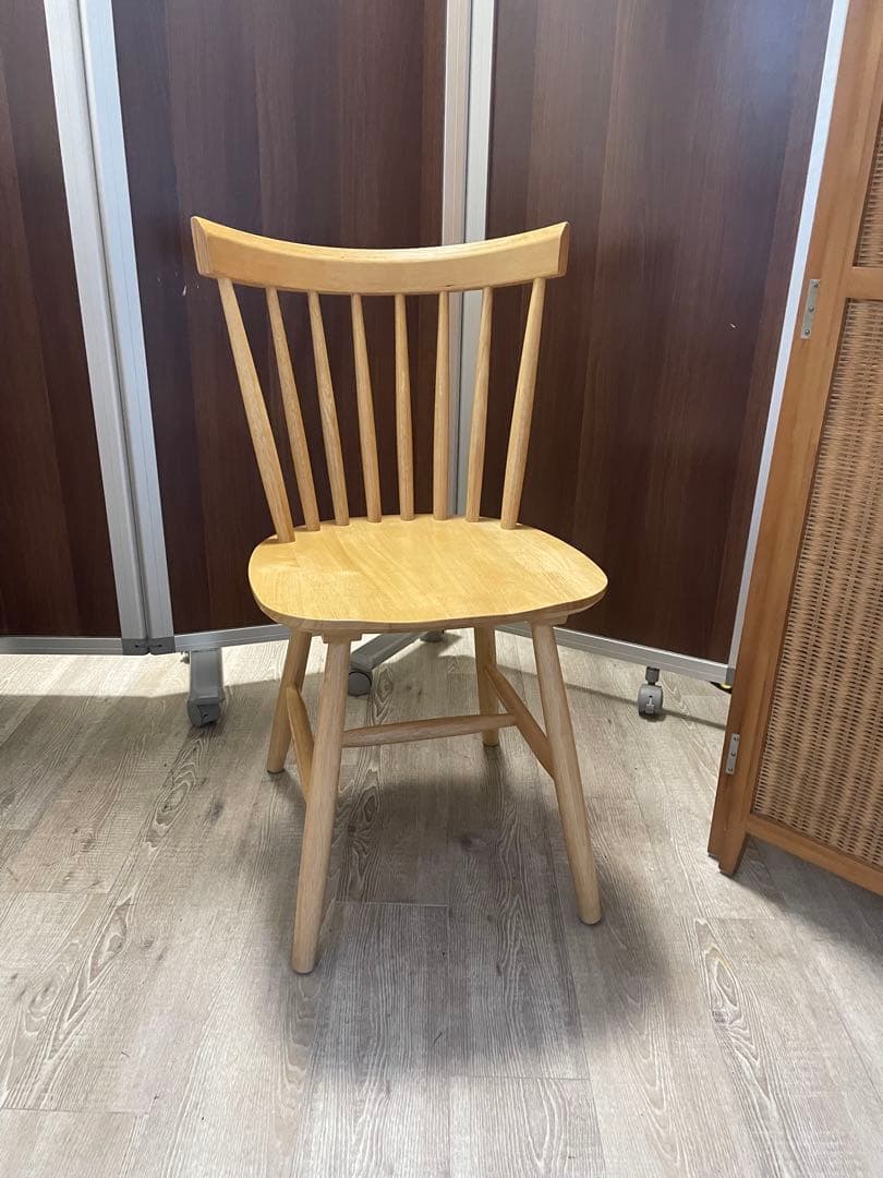 ウィンザーチェア　木製スピンドルバック　ダイニングチェア　④