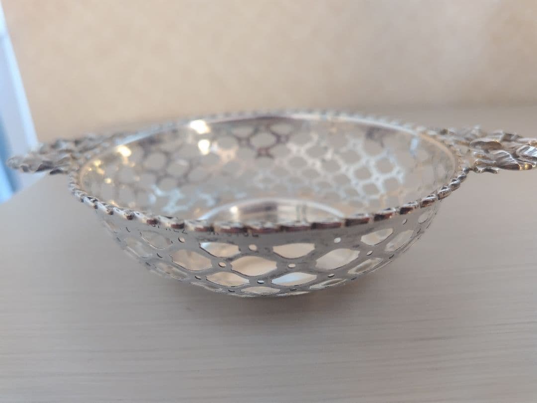 純銀　リボンのボンボンディッシュ