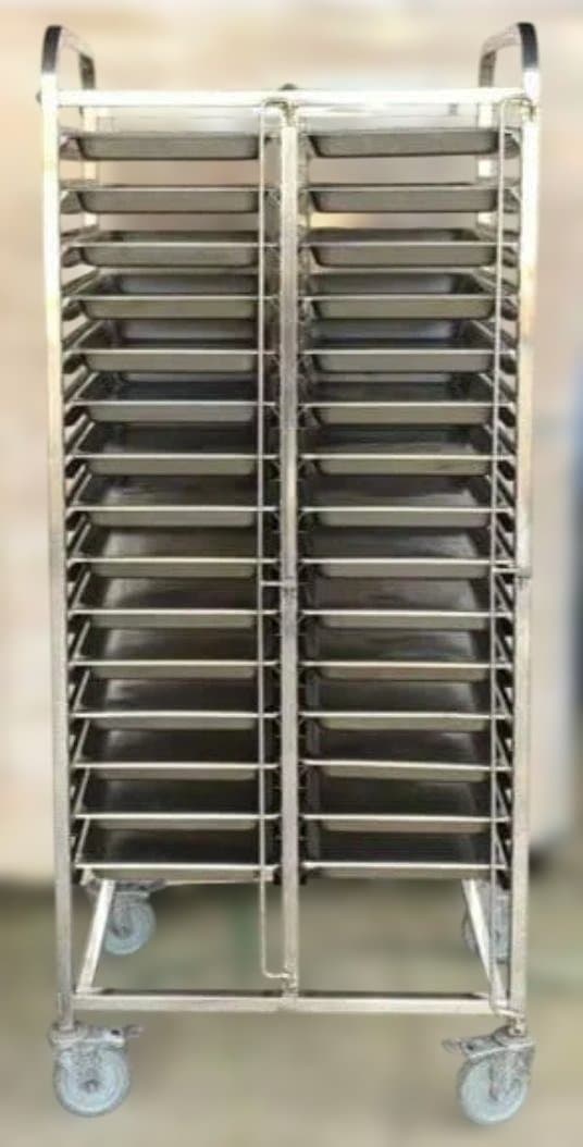 業務用ステンレス製ホテルパンラック 2列 15段 トレー30枚 キャスター付①