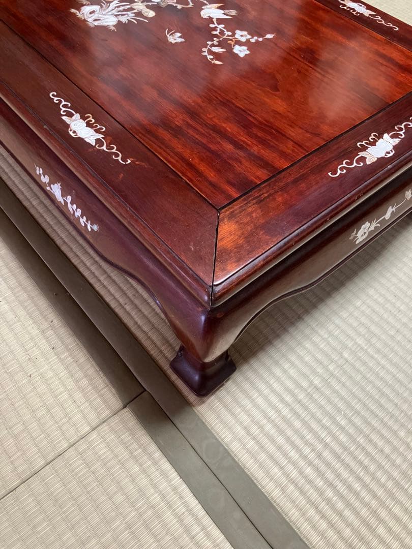 螺鈿テーブル　木製座卓 貝殻細工 花模様