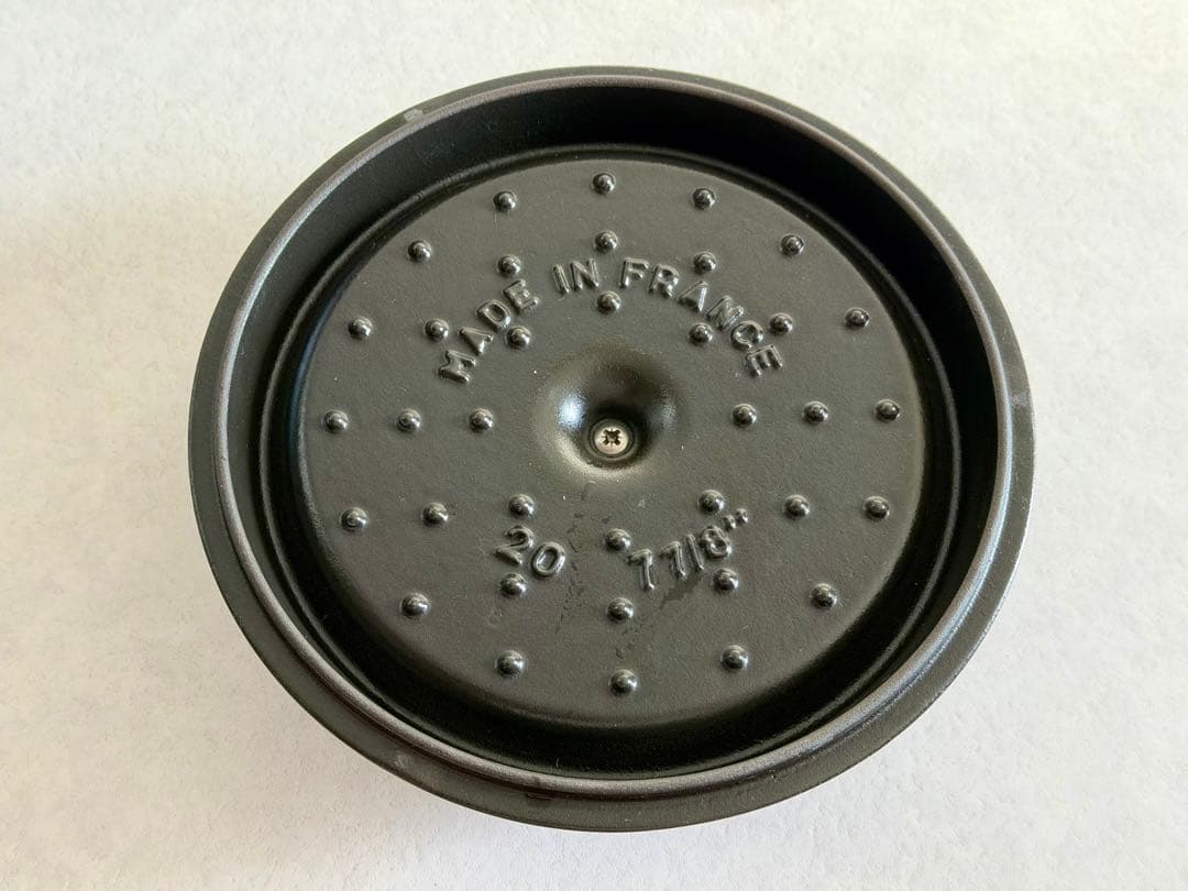 ストウブ staub ピコココット ラウンド 20cm ブラック