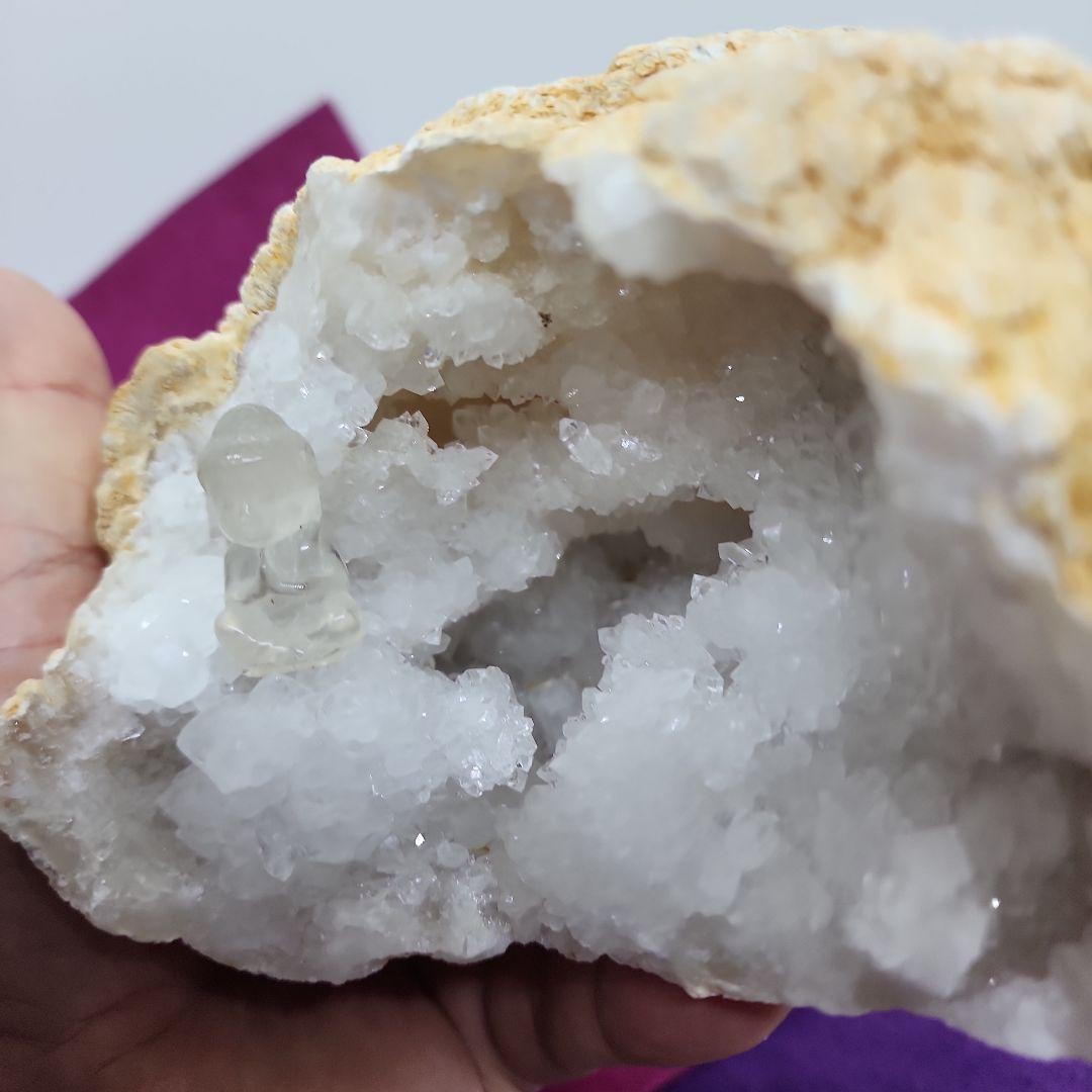 水晶ジオード ミニ大仏様付 ライト付