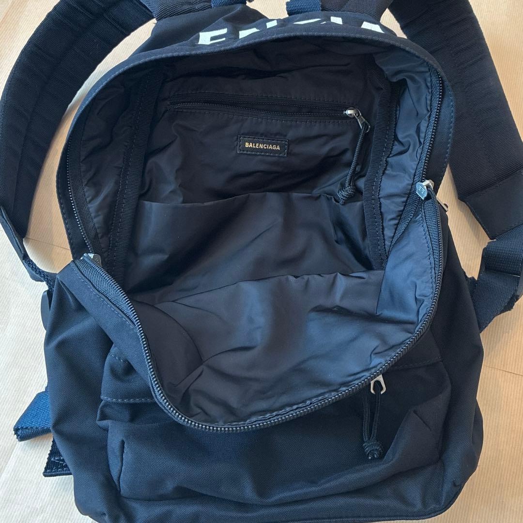 バレンシアガ BALENCIAGA リュック 黒