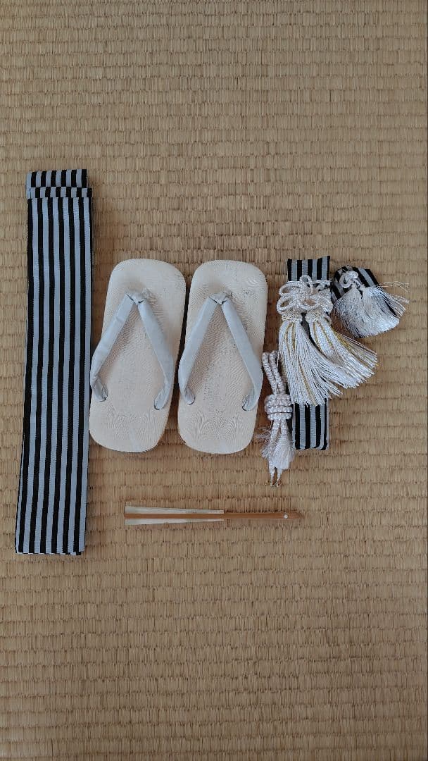 【一式フルセット】七五三　男の子　５歳　袴(ストライプ) 羽織(兜柄)