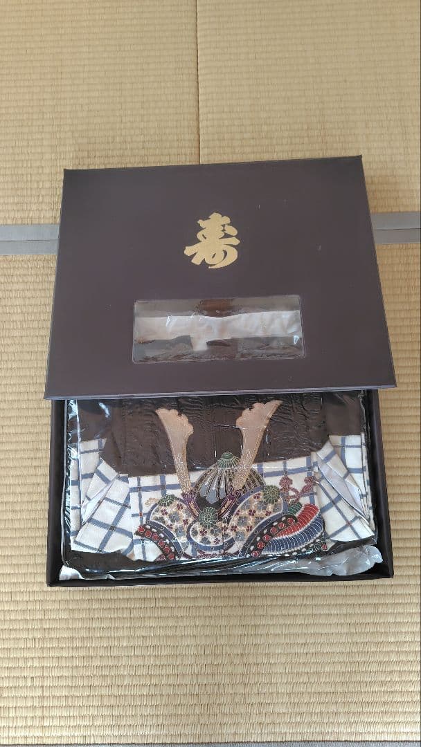 【一式フルセット】七五三　男の子　５歳　袴(ストライプ) 羽織(兜柄)