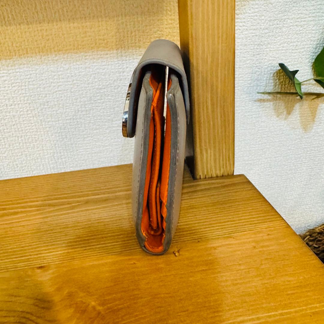 DIESEL ディーゼル 二つ折り財布 グレー バックル